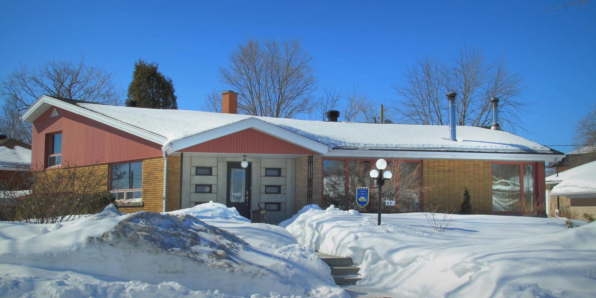 Gîte Chez Baza Shawinigan Exterior foto
